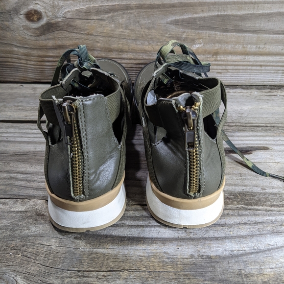 Steven Madden sandals,w7.5, green 🪖 - Picture 4 of 8